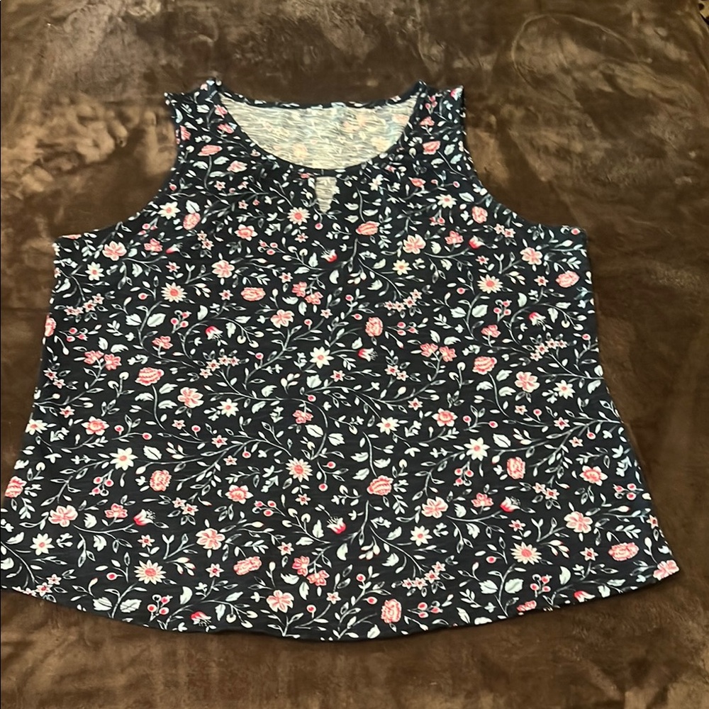 St. John's Bay Floral Print Top - Red, Light Blue and White on Navy, size XL